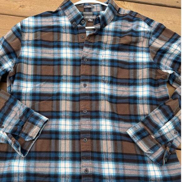 Eddie Bauer XL Classic Fit Plaid Flannel Button Long Sleeve Brown Blue White - Picture 2 of 12
